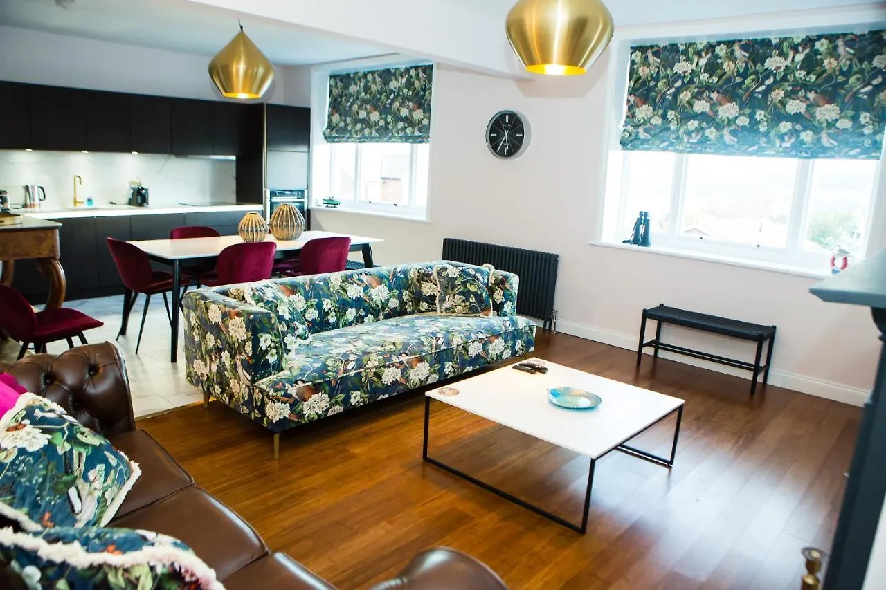 The Captains At Rounton By Maison Parfaite- Sea Views - Parking - Robin Hoods Bay *