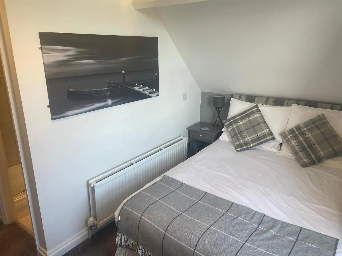 The Fylingdales 3*