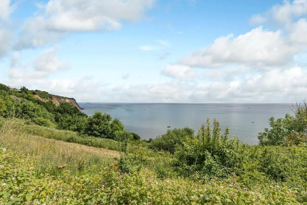 Brincliffe * Robin Hood's Bay
