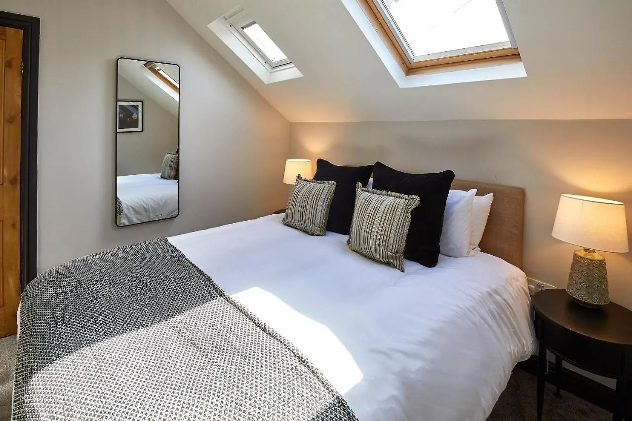 Host & - Raven House Holiday home Robin Hood's Bay