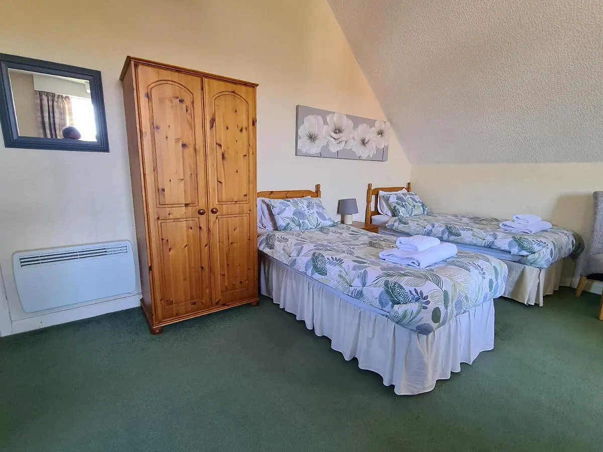 Apartment Church *