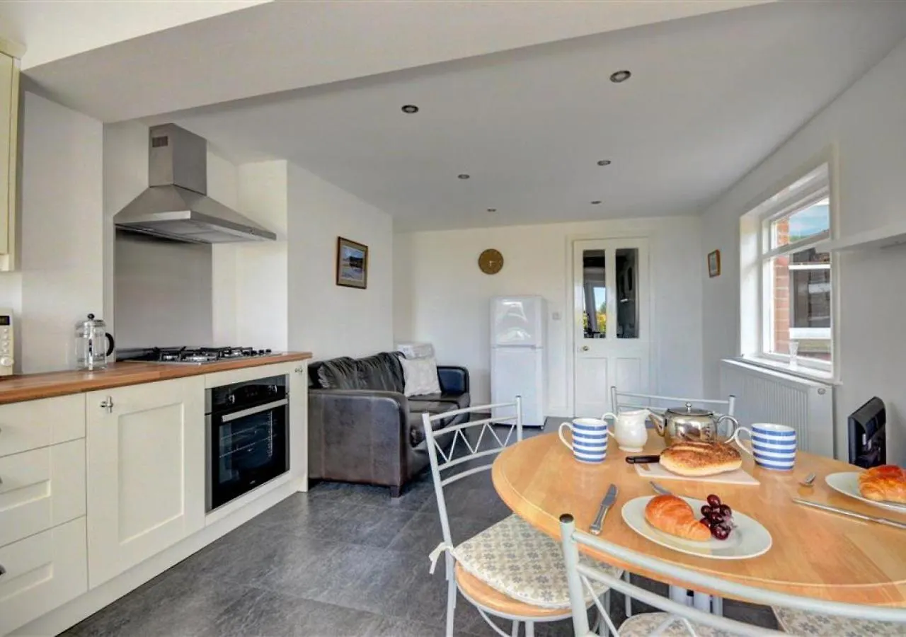 The Holbrooks Garden Holiday home