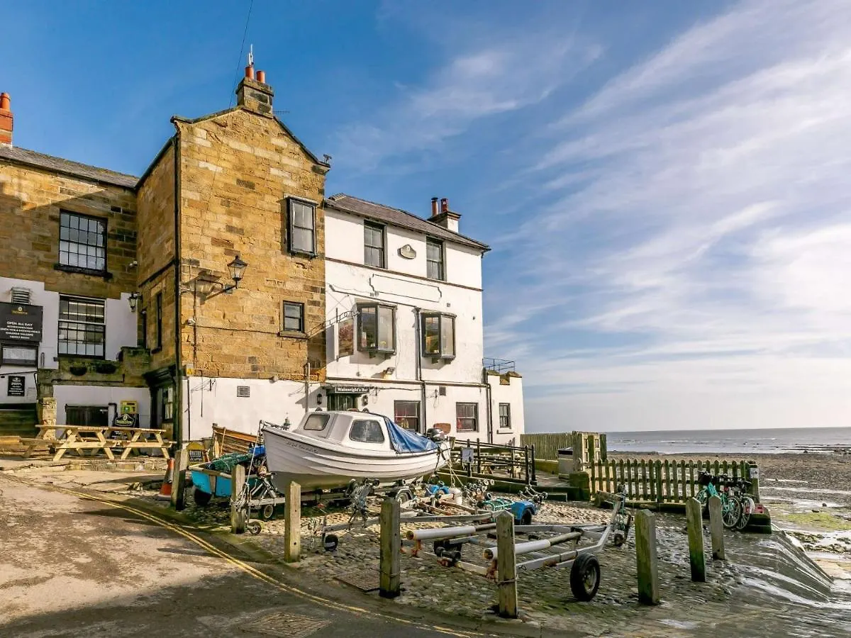 3 Bed In Robin Hoods Bay 89568 Holiday home