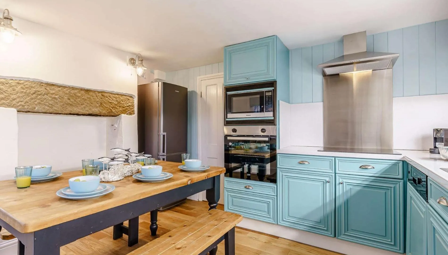 3 Bed In Robin Hoods Bay 89568 *