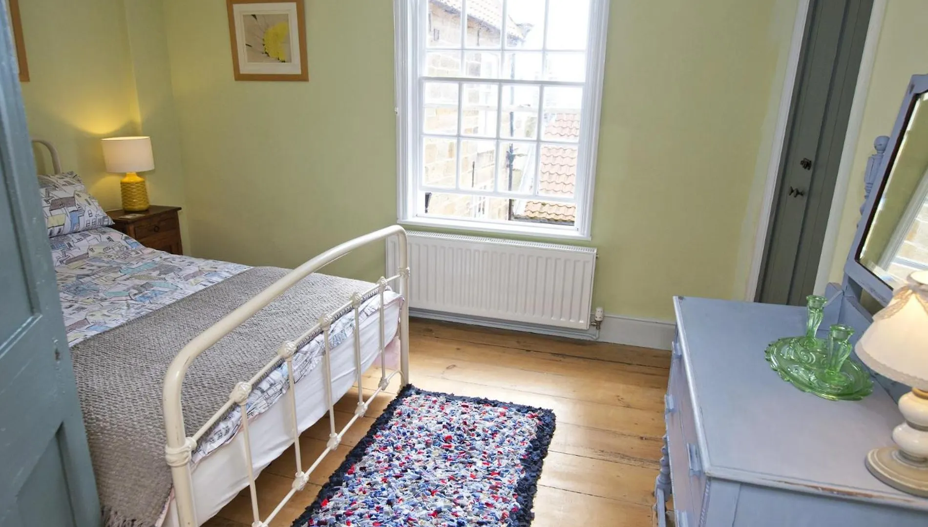 2 Bed In Robin Hoods Bay G0085 Holiday home Robin Hood's Bay