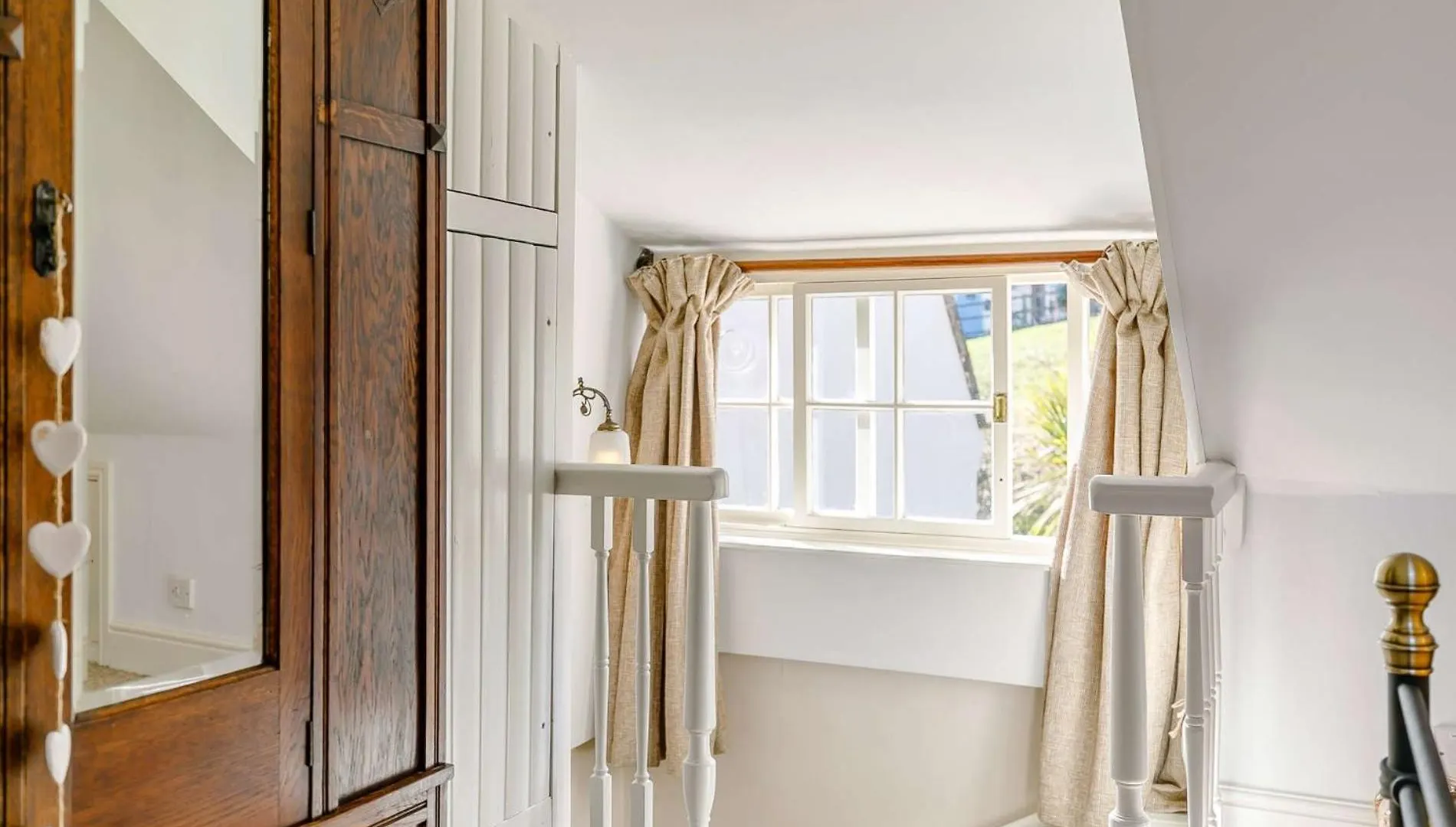 2 Bed In Robin Hoods Bay 87059 Holiday home