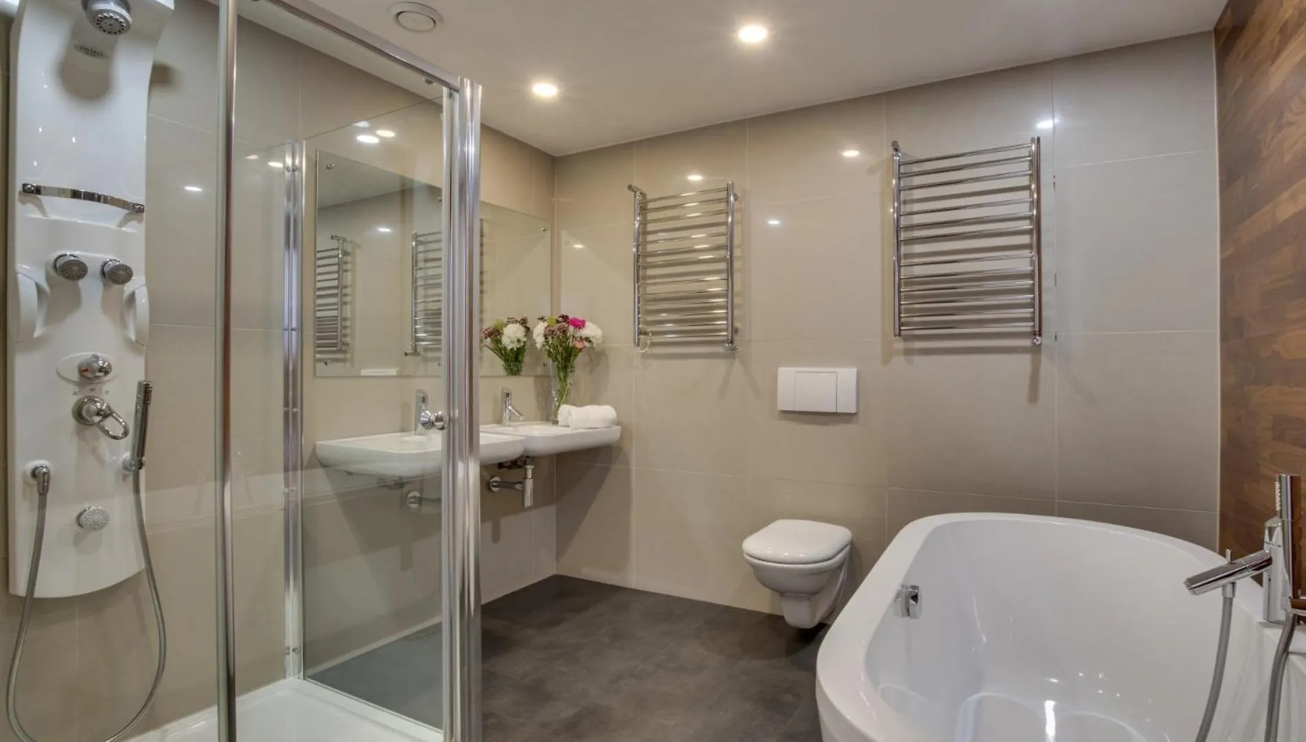 Holiday home 4 Bed In Robin Hoods Bay G0003