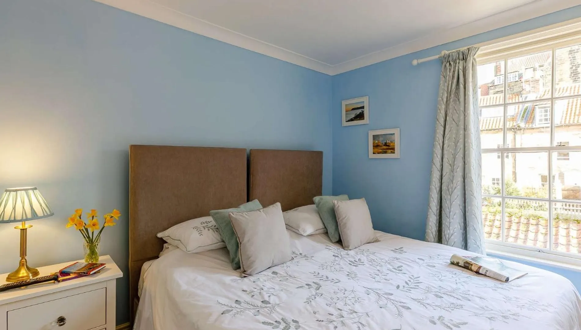 2 Bed In Robin Hoods Bay 87059