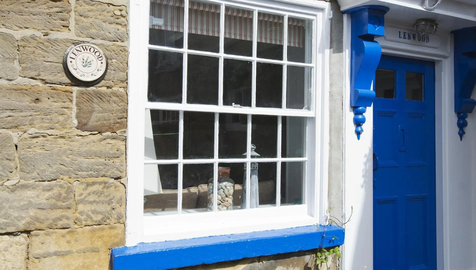 2 Bed In Robin Hoods Bay G0085 Holiday home
