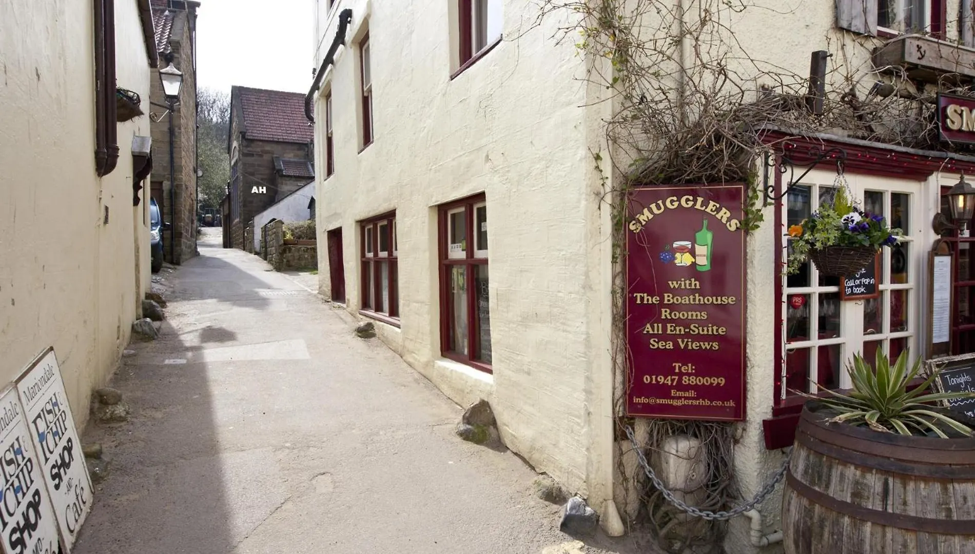 4 Bed In Robin Hoods Bay G0003 Robin Hood's Bay