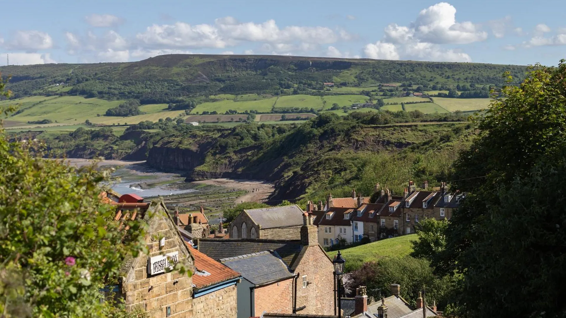 Victoria 4* Robin Hood's Bay