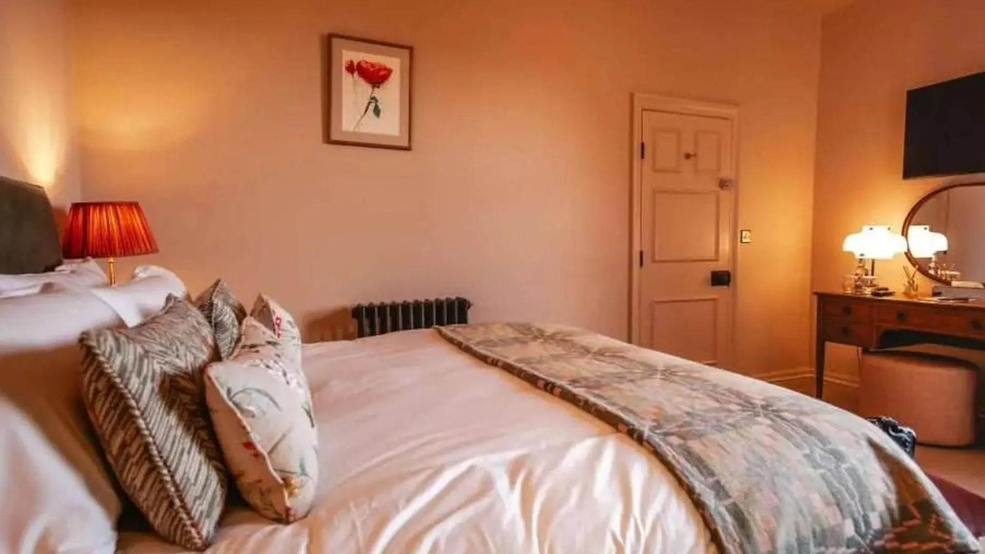 Victoria Hotel 4*
