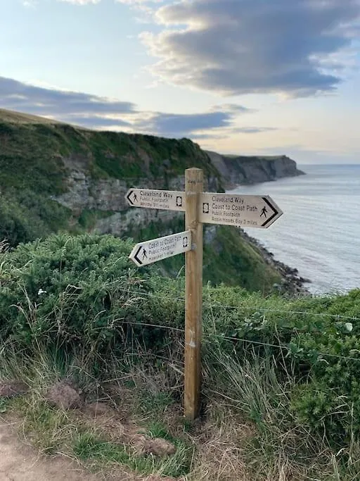 Apartment Frida By The Sea Robin Hood's Bay