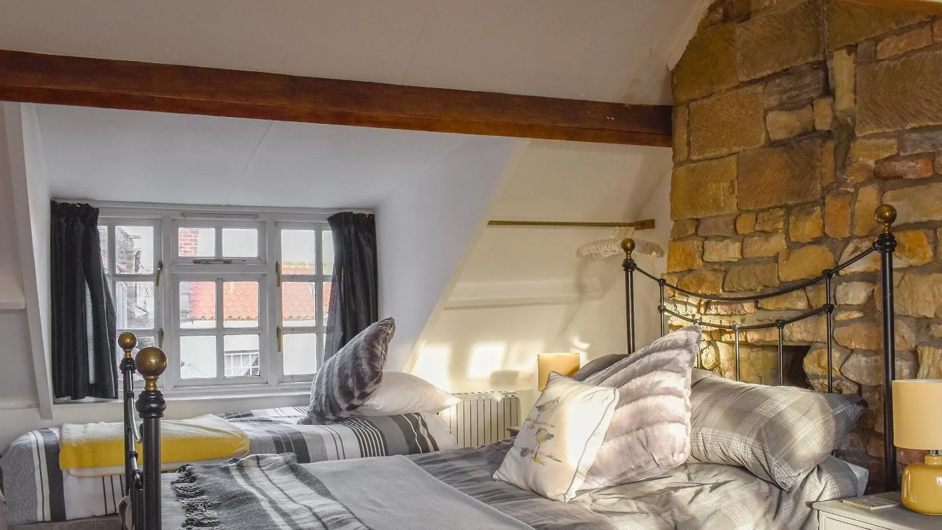 Oakfield * Robin Hood's Bay