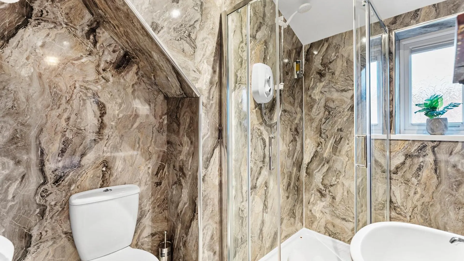 Georgian Gem Of Robin Hoods Bay - Hot-Tub - Pets Holiday home
