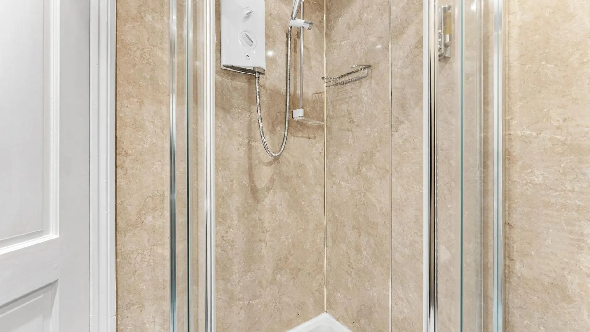 Georgian Gem Of Robin Hoods Bay - Hot-Tub - Pets Holiday home