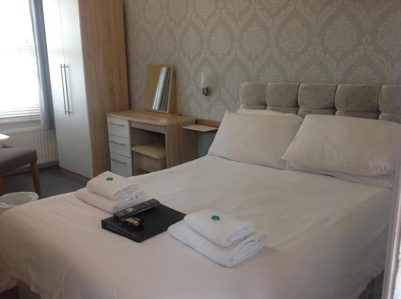 Grosvenor Hotel 3*