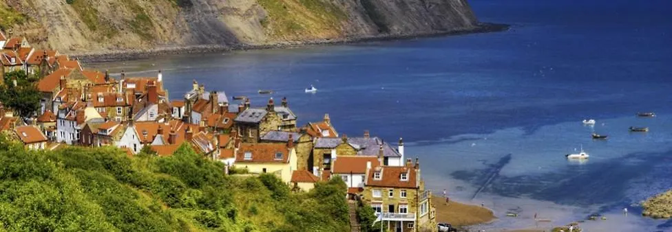 Aurora Robin Hood's Bay