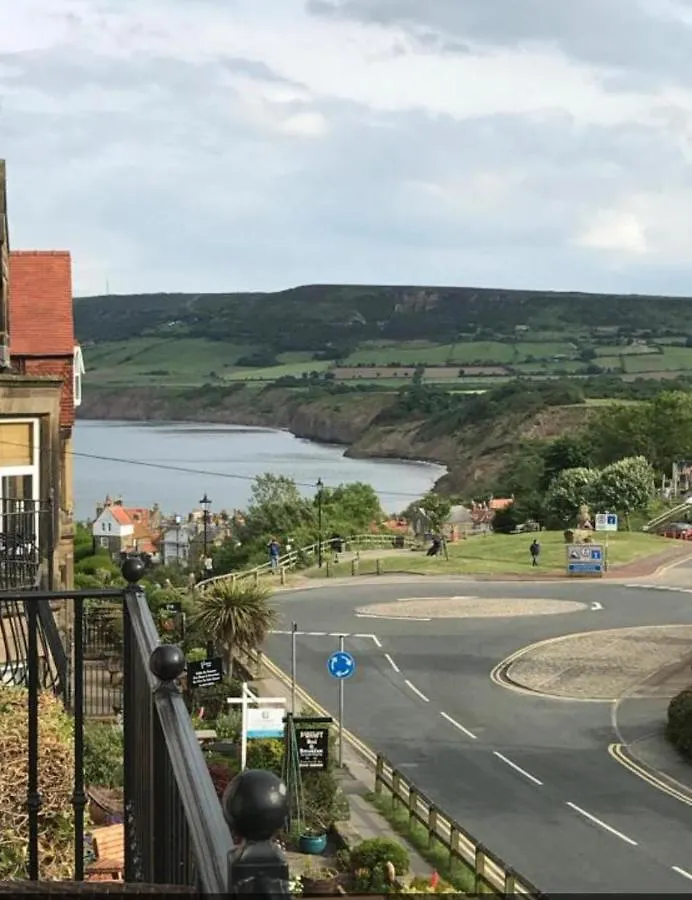 The Wayfarer, Robin Hoods Bay