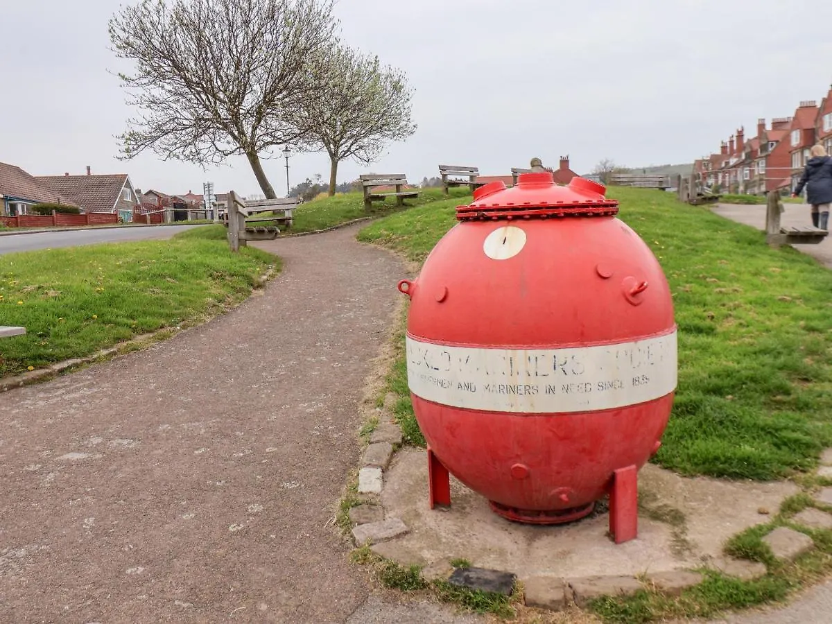 Delft Robin Hood's Bay