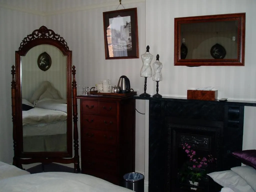The Villa In Robin Hoods Bay *
