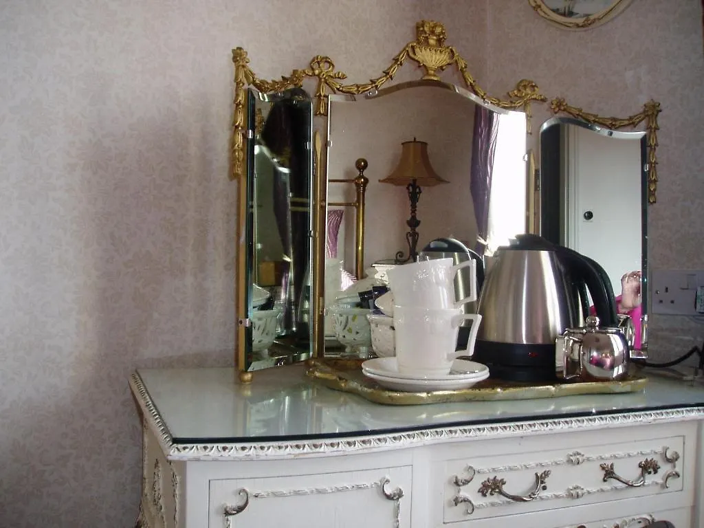 Guest house The Villa In Robin Hoods Bay