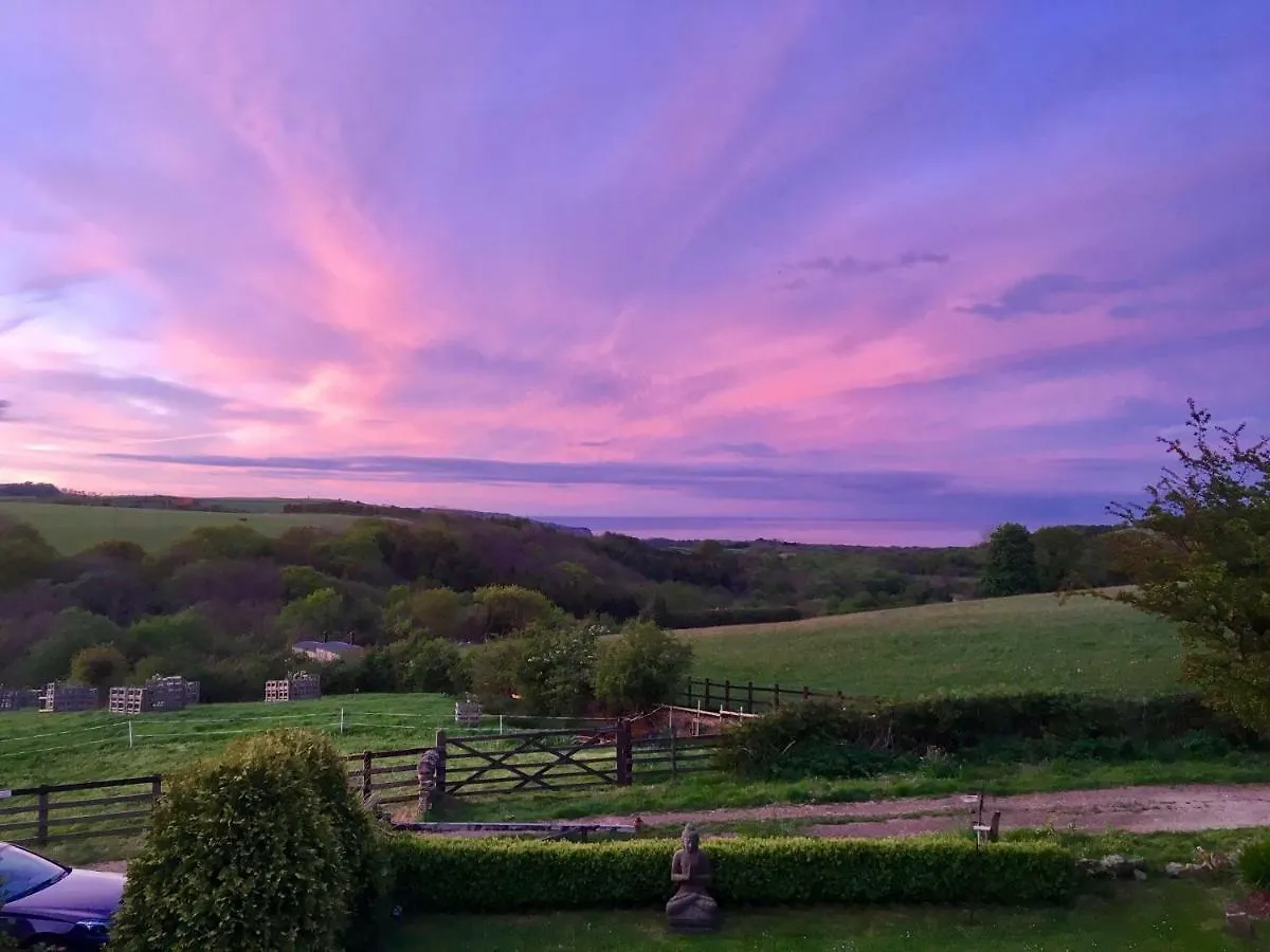 Low Flask Farm Holiday Cottages *